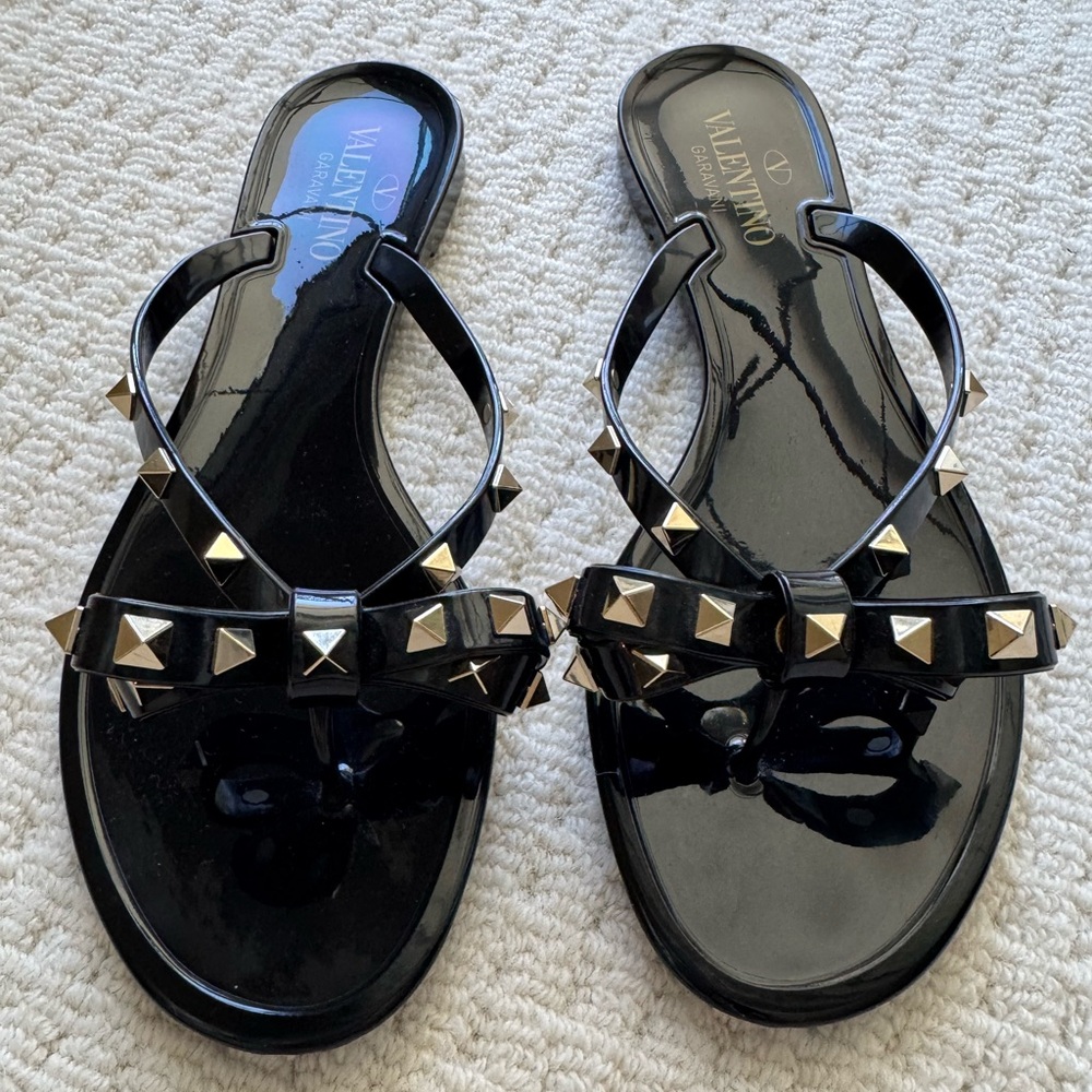 Valentino Garavani Black Studded Jelly Bow Thong Sandals